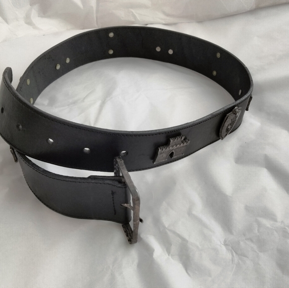 Neiman Marcus black leather women\'s  belt medieval Rare size M Made in Italy main image 10